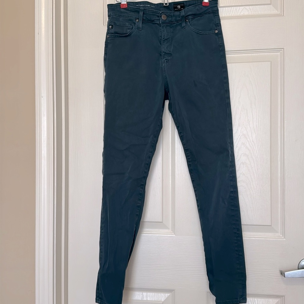Skinny jeans